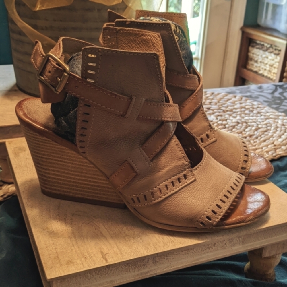 Miz Mooz Kipling Sandal